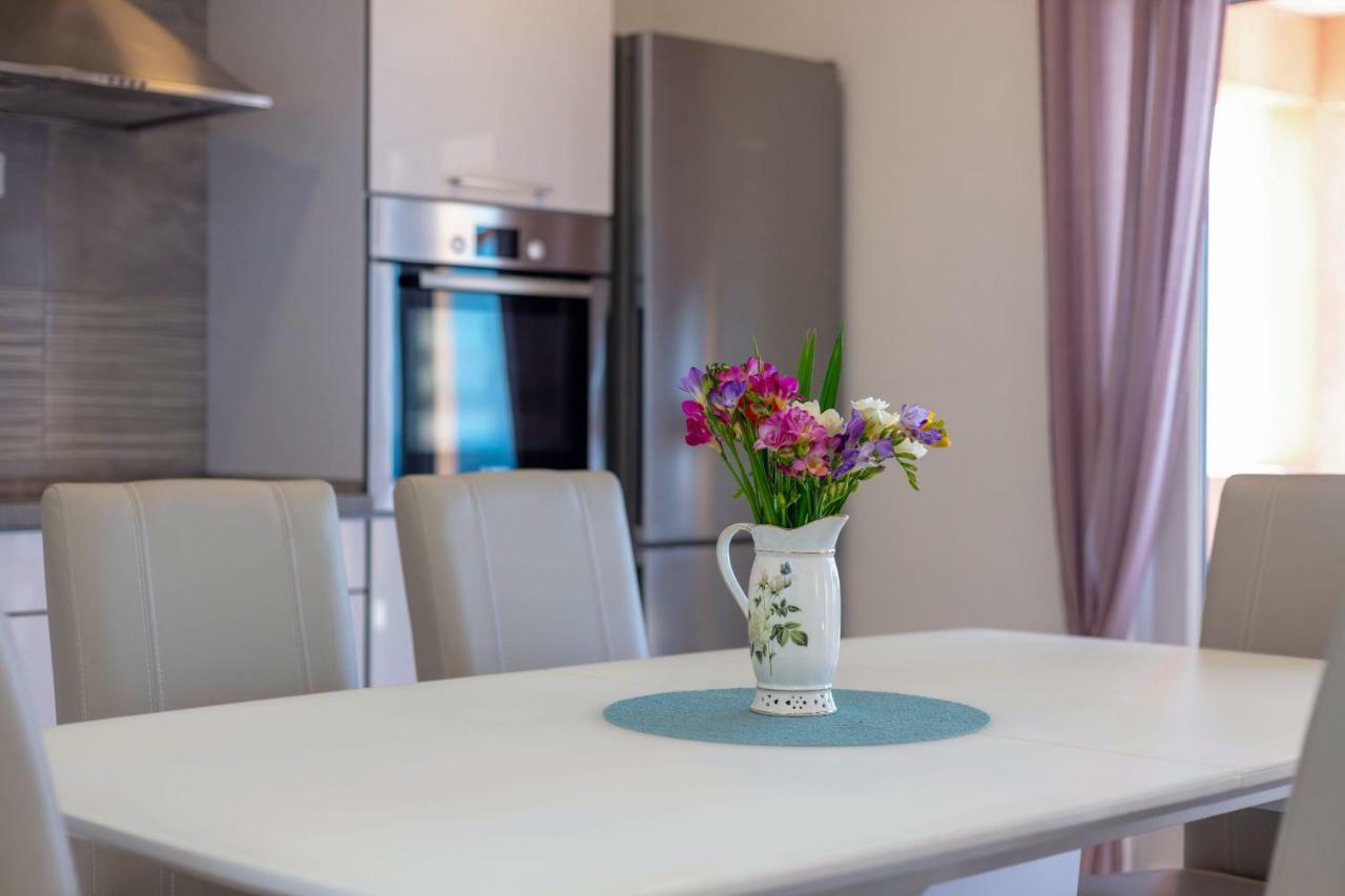 Luxury Apartment Nora Podstrana Eksteriør billede